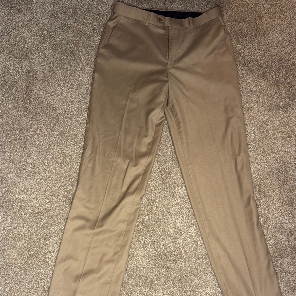 Classic Men's Tan Chinos